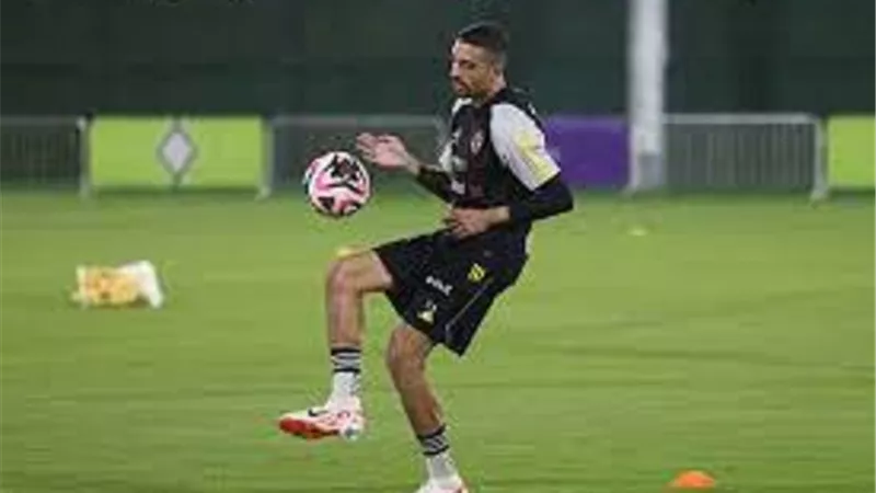 الأهلي يًجهز طاهر محمد طاهر لمباراة الهلال السوداني