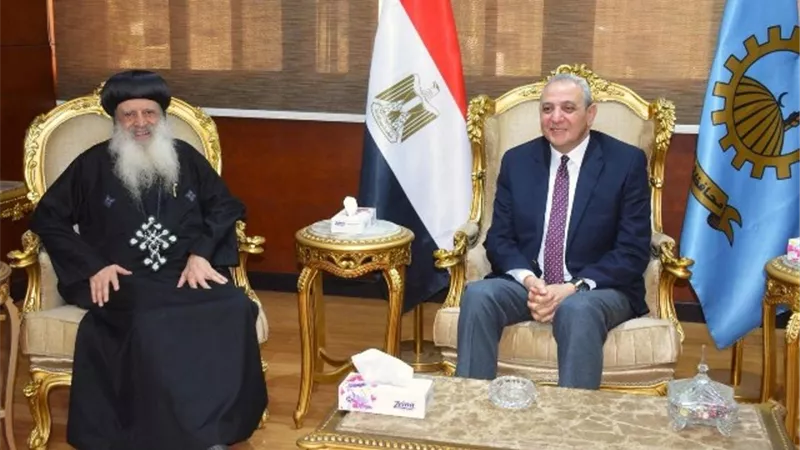 محافظ الغربية يستقبل الأنبا بولا للتهنئة بعيد الفطر المبارك