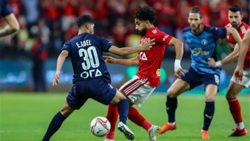 الأهلي يتمسك بحكام أجانب لمباراة بيراميدز