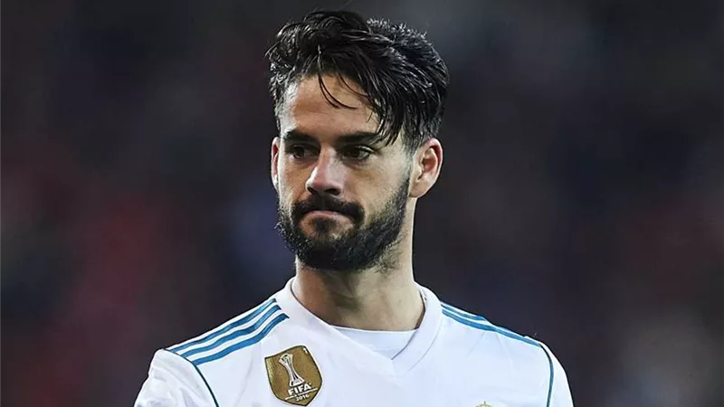إيسكو يفوز بجائزة لاعب الشهر فى الدورى الإسبانى