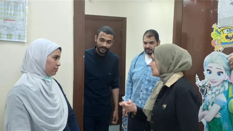 زياره مفاجئه لمستشفى الصدر ببنى سويف لمراجعة الاستعداد لعيد الفطر