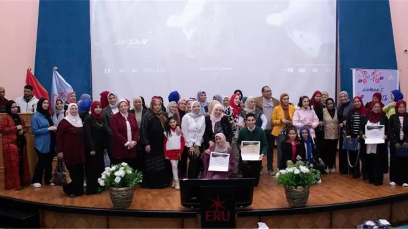 الجامعة المصرية الروسية تكرم الأمهات المثاليات والطلاب المتميزين