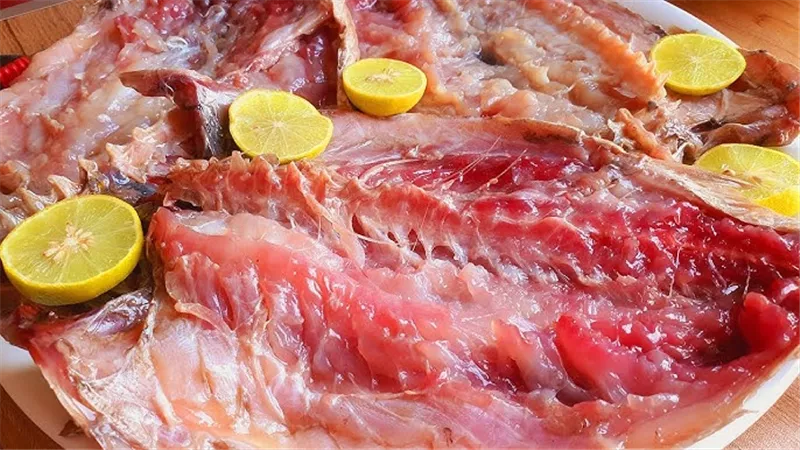 الفسيخ في العيد.. كيف تستمتع به بأمان وتتجنب أضراره؟