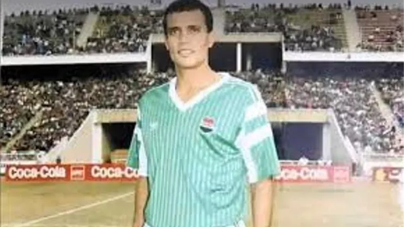 اتحاد الكرة ينعي السيد عيد نجم النادي المصري والمنتخب