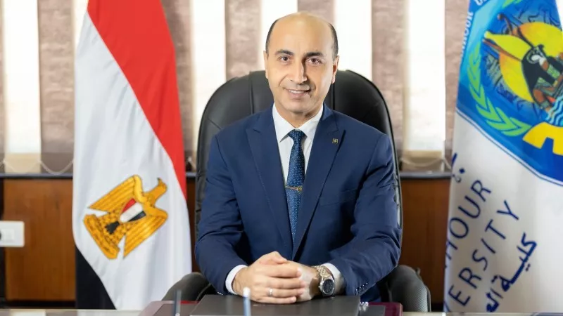 رئيس جامعة دمنهور يهنئ الرئيس السيسي بمناسبة عيد الفطر