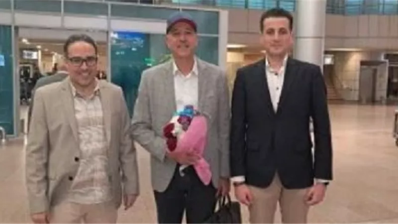 بيراميدز يستقبل الجيش الملكي المغربي بالورود في مطار القاهرة