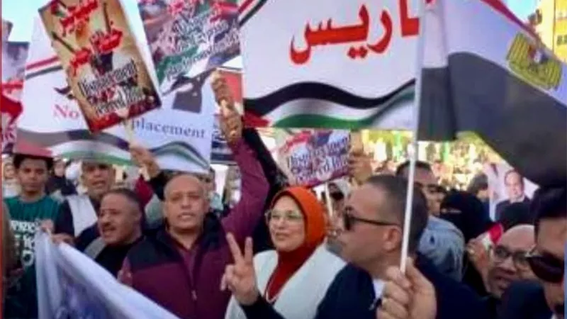الشعب الجمهورى :ندعم بكل قوة قرارات السيسي لوقف تهجير اهل غزة