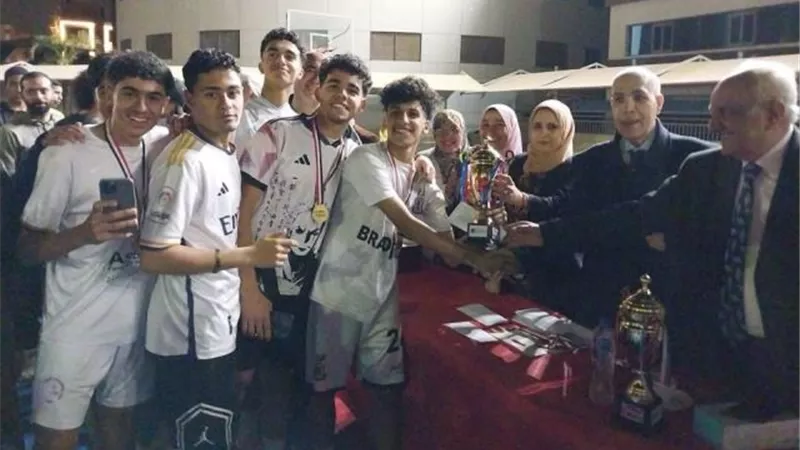 مجلس أمناء الشروق والإدارة التعليمية يكرمون الفائزين بالدورة الرمضانية