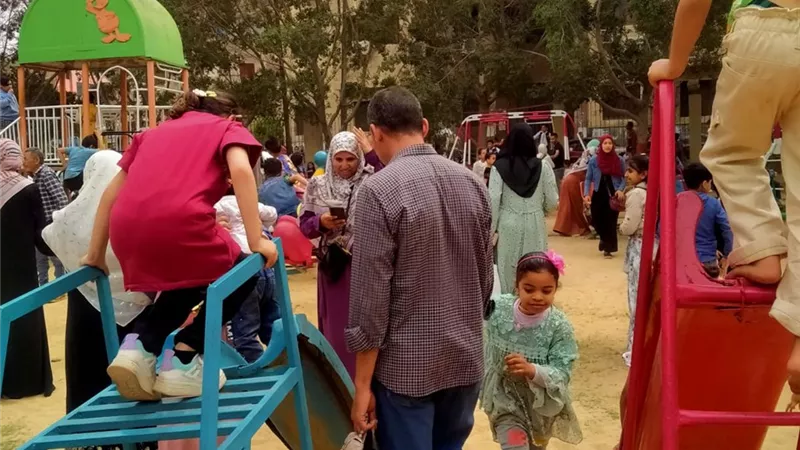 إقبال متزايد على حديقة الحيوان ودور السينما والمطاعم بالشرقية