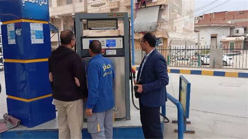 متابعة محطات الصرف والمعديات والحدائق والمتنزهات بالبحيرة