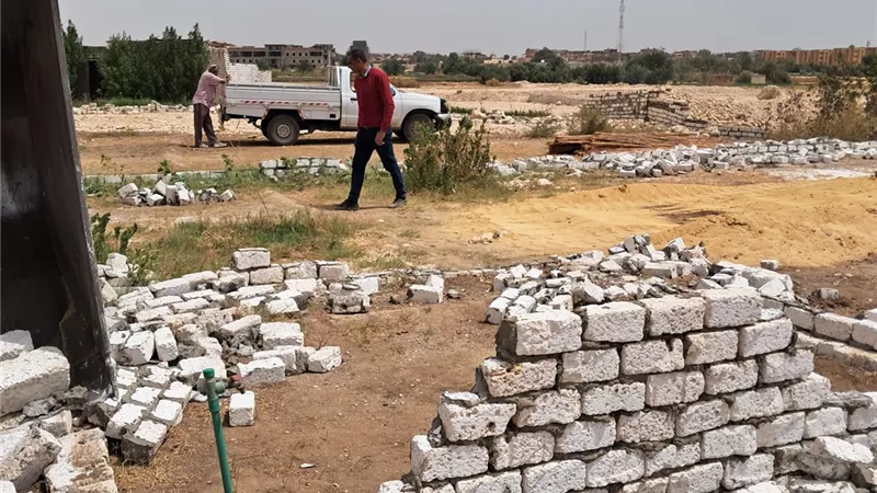 إزالة تعدى على مساحة ١٠٠ متر بالمدامود قبلى شمال الأقصر