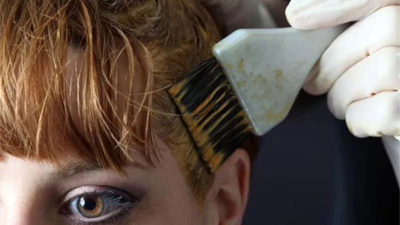 أفضل صبغات الشعر لا تضر بصحته وتمنحه لونًا طبيعيًا