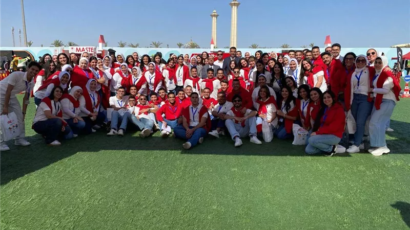 متطوعو وزارة الشباب يشاركون في تنظيم احتفالية عيد الفطر