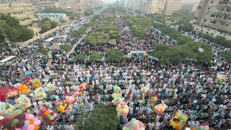 فاتتني صلاة العيد، فما حكم صلاة العيد منفردًا؟