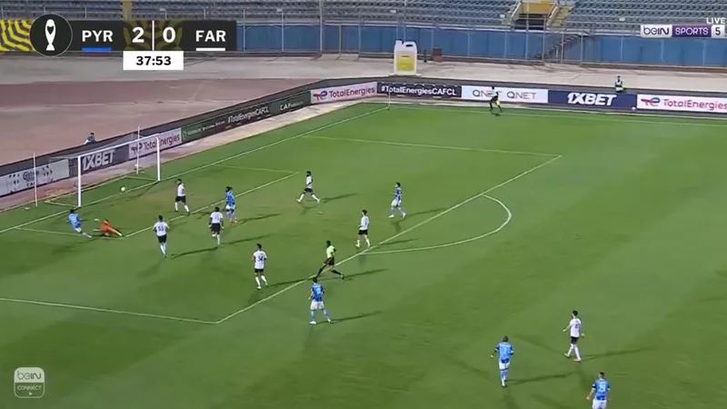 بيراميدز يواصل التألق ويسجل الهدف الثالث فى شباك الجيش الملكي