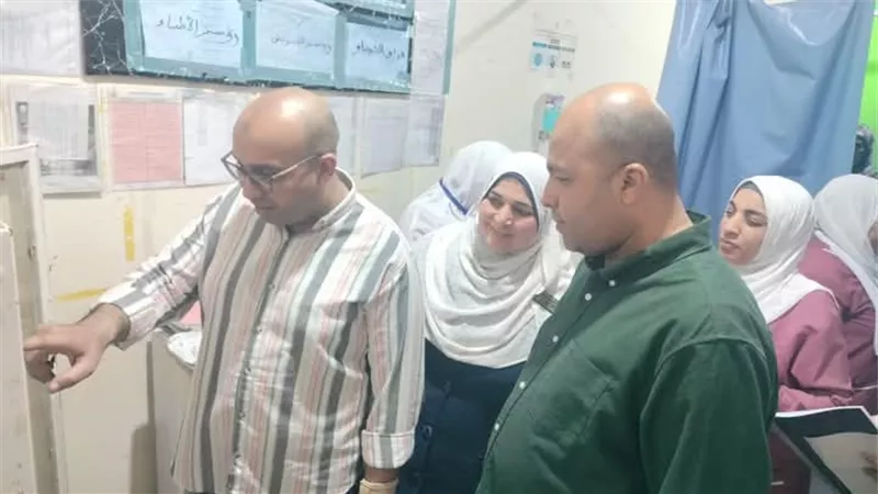 وكيل الصحة بدمياط يتفقد مستشفى السرو