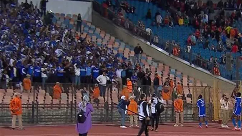 تصرف غير متوقع من لاعبي الهلال السوداني عقب الخسارة من الأهلي
