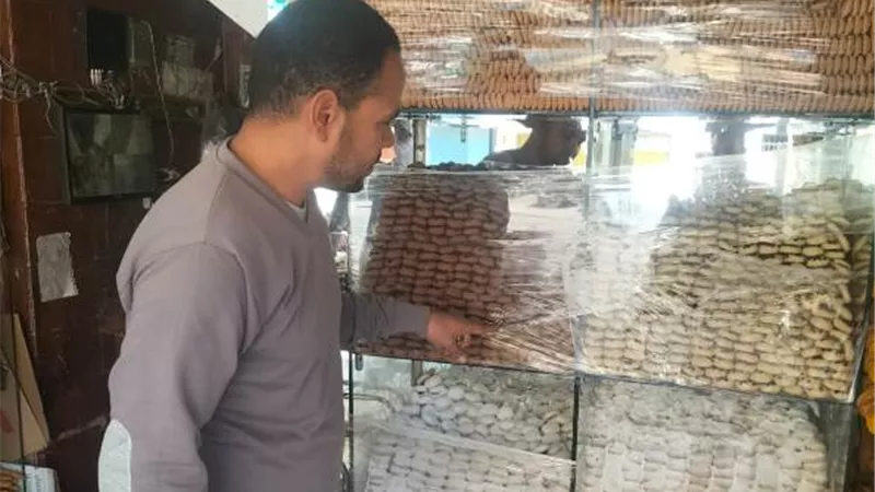 إعدام 80 كيلو من المخبوزات والأغذية التالفة خلال أجازة العيد