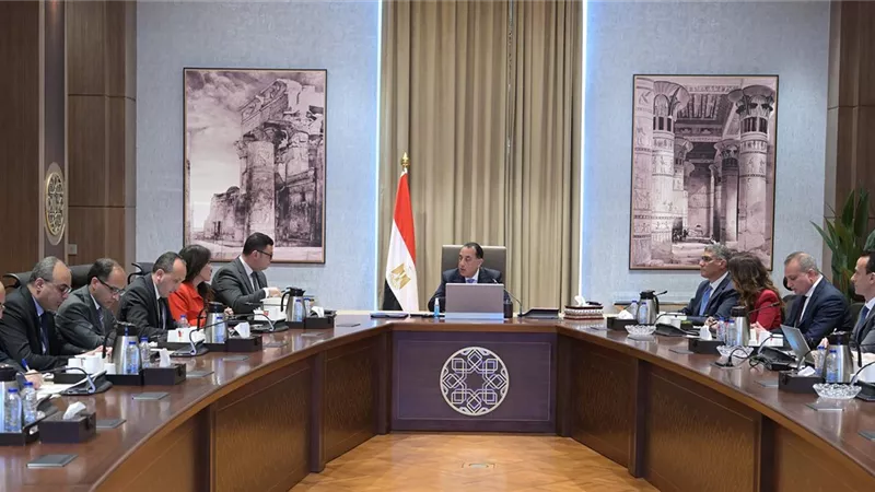 رئيس الوزراء يتابع جهود تطوير عدد من المناطق غير المخططة في الجيزة