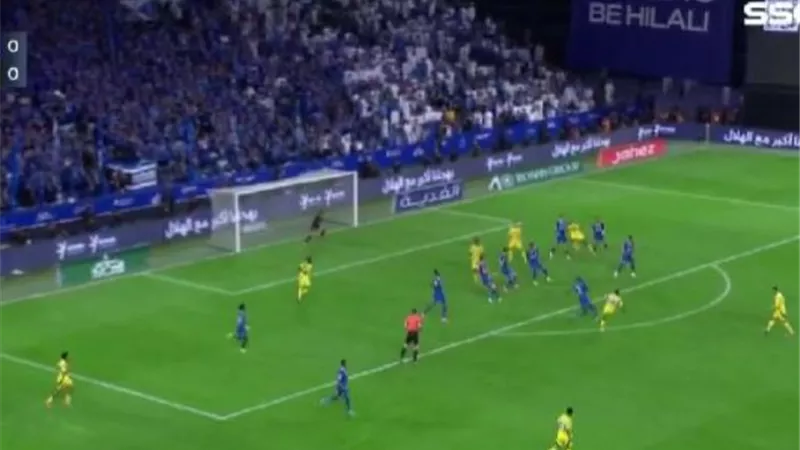 الشوط الأول.. النصر يتقدم على الهلال بهدف نظيف
