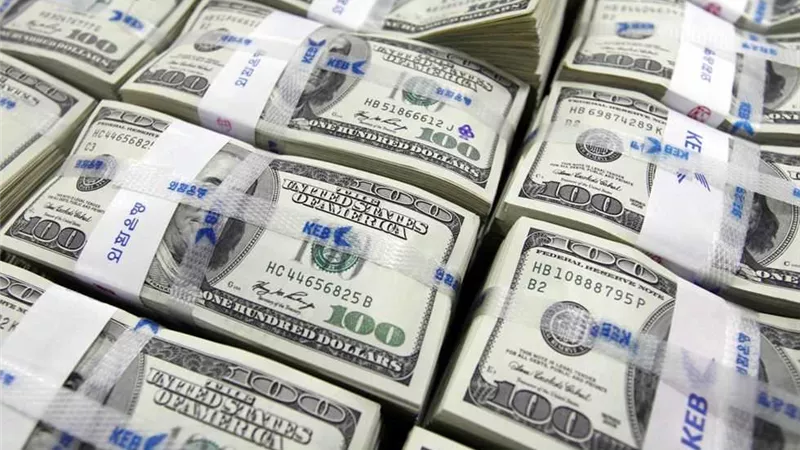 سعر الدولار في مصر.. وتأثير تعريفات ترامب على العملة الأمريكية