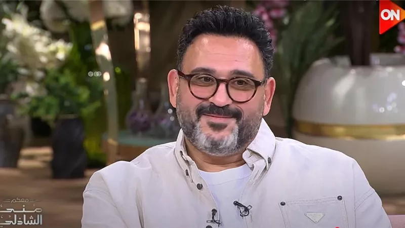 أكرم حسني يكشف كواليس أغنية 