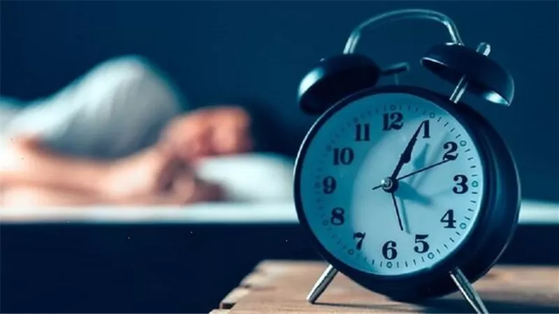 دراسة تكشف مخاطر النوم غير المنتظم