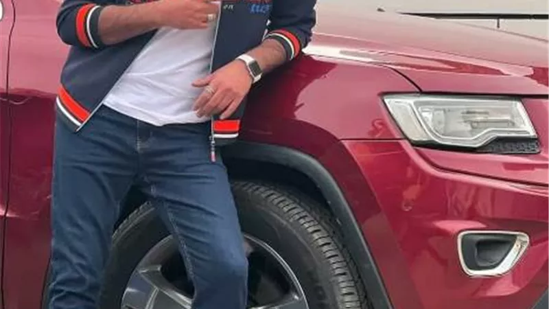 بالكاجوال .. محمد رجب يتألق في أحدث ظهور
