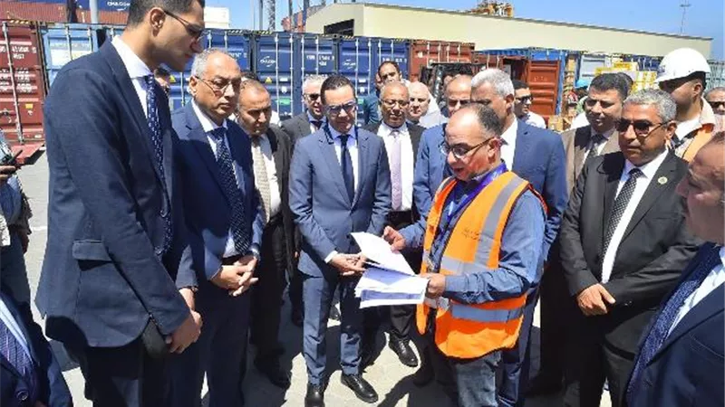 وزير الاستثمار: نستهدف افراجا جمركيا لايتجاوز يومي عمل