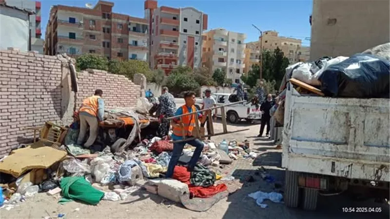 الإسماعيلية تداهم أوكار النباشين..صور