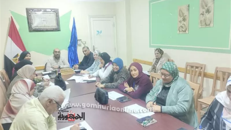 وكيل الصحة بدمياط يناقش تقييم الأداء بالمستشفيات والإدارات الصحية