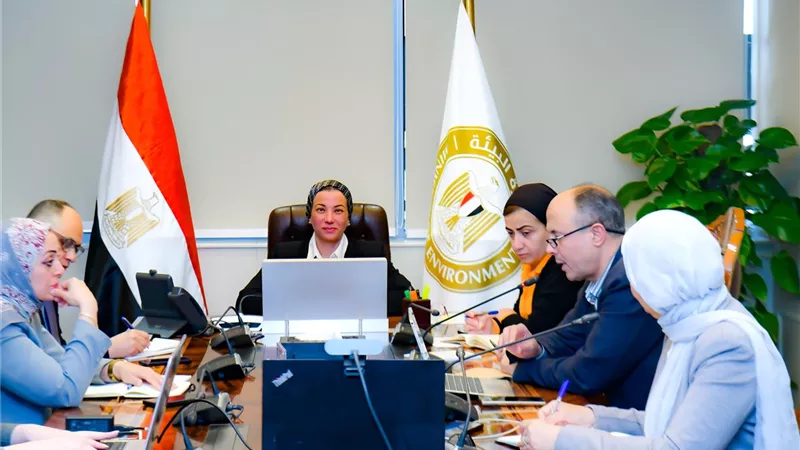وزيرة البيئة : تدابير وقائية لحماية ٢ مليون طائر بخليج السويس
