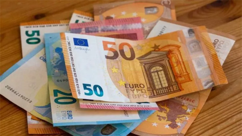 سعر اليورو اليوم الأحد 6-4-2025.. هل تأثر بارتفاع الدولار؟