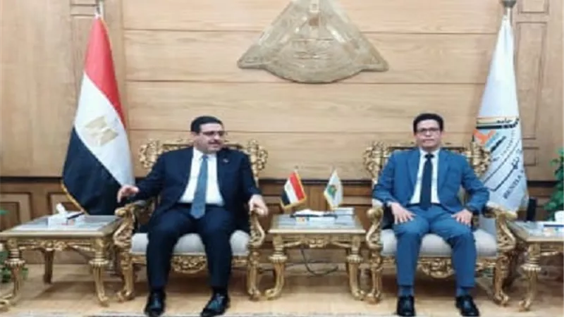 رئيس جامعة بنها يستقبل وزير التجارة العراقي