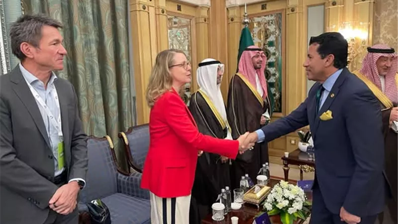 وزير الرياضة يشهد افتتاح منتدى الاستثمار الرياضي بالرياض