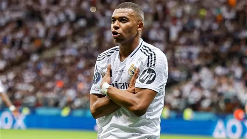 مبابي: أسعى لكتابة التاريخ مع ريال مدريد