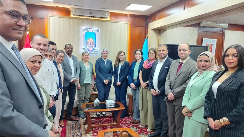 وفد الوكالة الإسبانية للتعاون الدولى يزورجامعة الأقصرلبحث التعاون