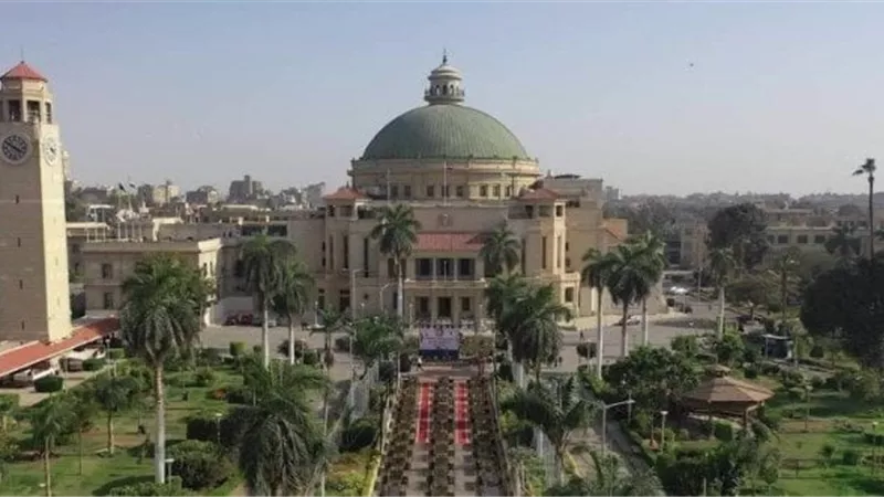 جامعة القاهرة تستعد لاستقبال الرئيس الفرنسي