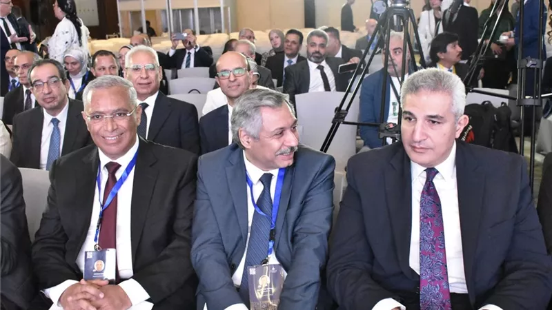 رئيس جامعة المنيا يشارك فى المؤتمر الفرنسى المصرى للتعاون العلمى