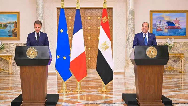 ماكرون: فرنسا تواصل دورها كشريك ثقة في قطاع التعليم بمصر