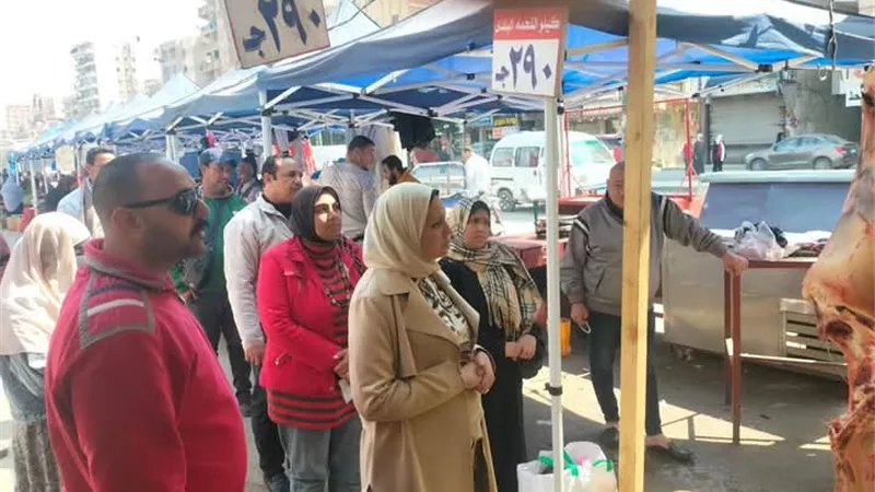 قطار سوق اليوم الواحد يصل منطقة الدخيلة غرب الإسكندرية