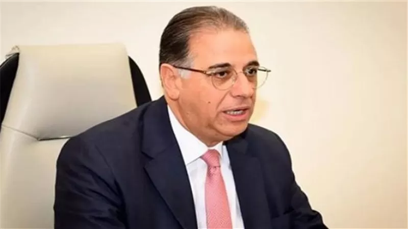 نائب وزير الخارجية يؤكد أهمية دور الكنيسة في مكافحة الهجرة غير الشرعية