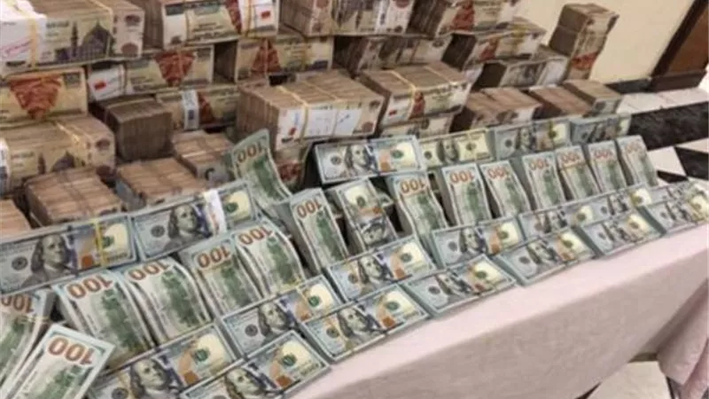 شهادات بنكية وعقارات بـ80 مليون أخفاها متهم حصيلة تجارتة بالعملة