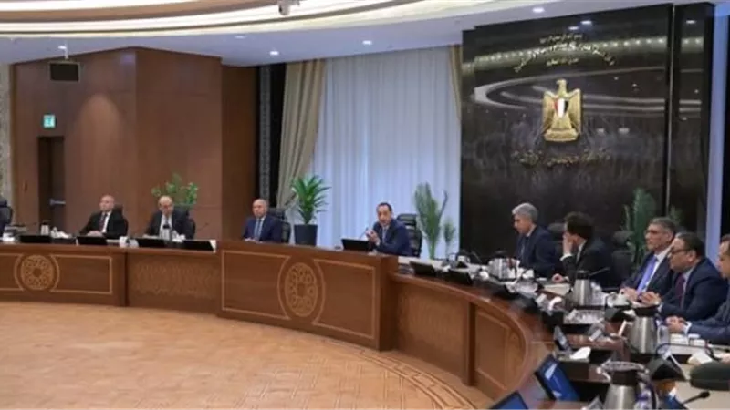 رئيس الوزراء يترأس اجتماع لجنة تنظيم افتتاح المتحف المصري الكبير