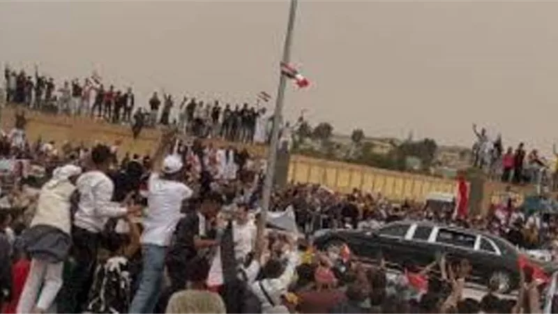 وصول الرئيس السيسي ونظيره الفرنسي إلي مستشفي العريش