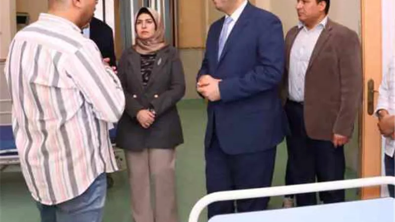 محافظ دمياط يتفقد فاعليات مبادرة 