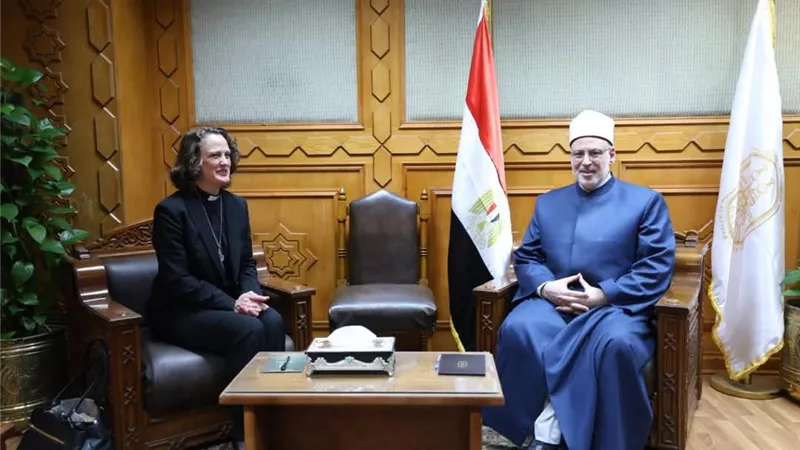 الضويني يستقبل 