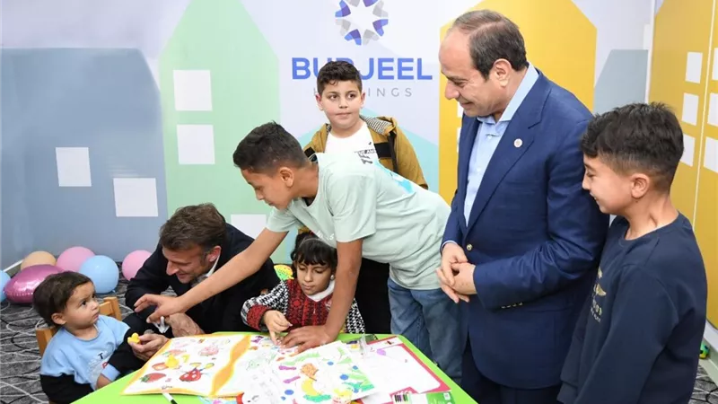 السيسي يوجه الشكر لـ ماكرون على الدعم في تقديم الرعاية الطبية للجرحى الفلسطينيين