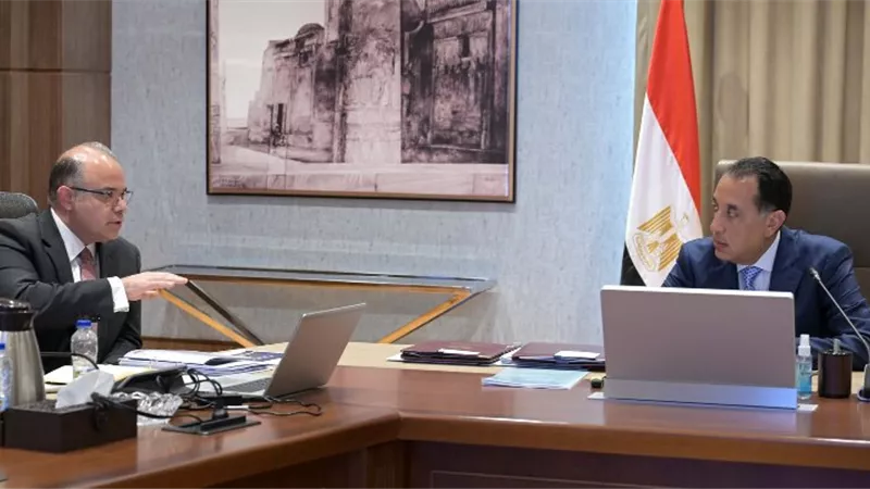 مدبولي يلتقي رئيس الرقابة المالية لاستعراض عدد من ملفات الهيئة