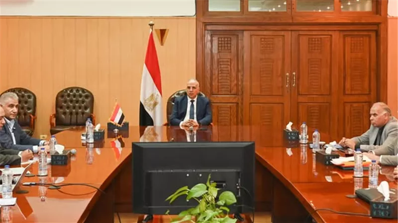 وزير الري يبحث مع الزراعة مقترح 